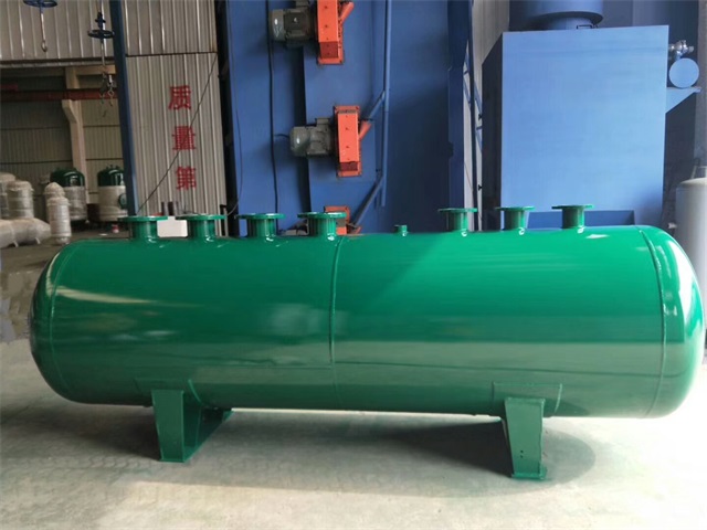 荣成荣成荣成蒸汽分气缸